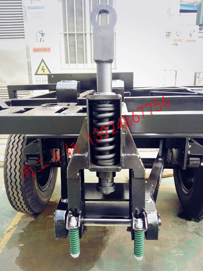 1676858472156981.jpg 8吨交通道路设备专用拖车1I.jpg