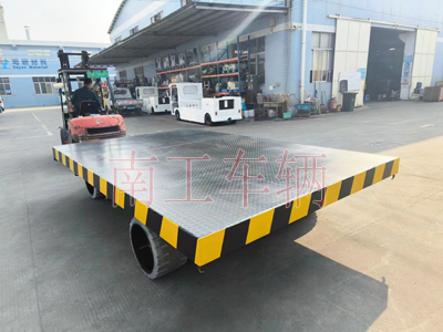 30吨重型开元网页版_开元(中国) 环保实心轮胎3I.jpg