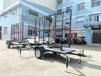 1735782464580077.jpg 0.2吨户外LED广告拖车,全挂工具车I.jpg