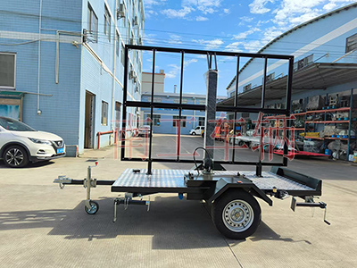 1735782484265264.jpg 0.2吨户外LED广告拖车,全挂工具车4I.jpg